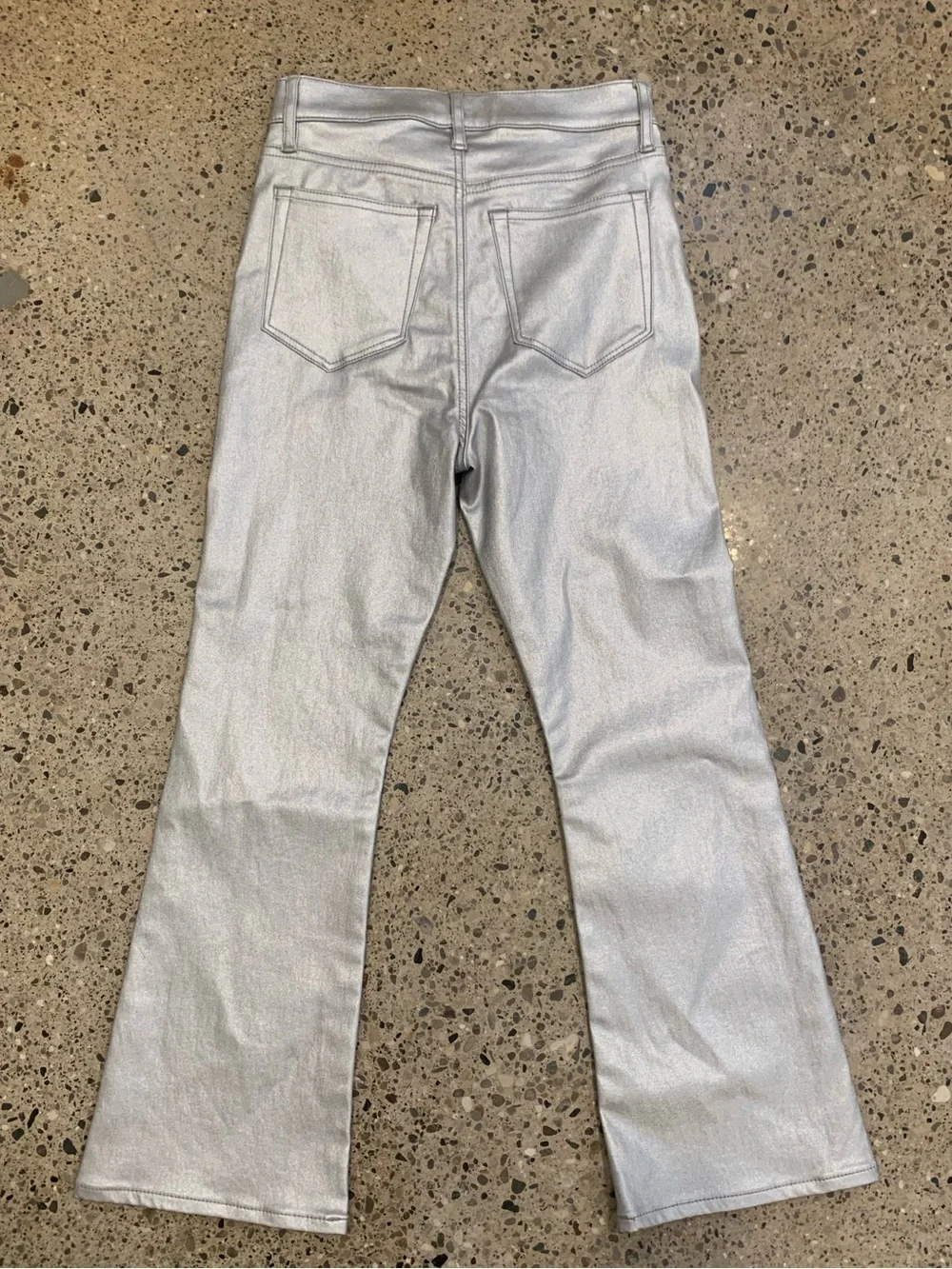 LOFT Silver Metallic “The Kick Crop” stretch Jeans size 26 / 2 NWOT
